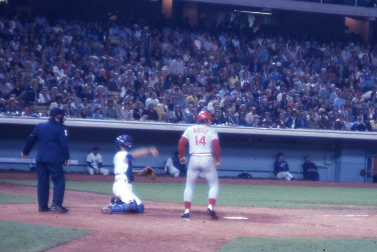 Pete Rose at bat Dodger Stadium